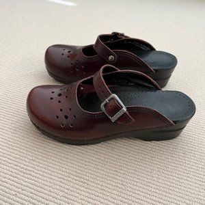 Dansko Merrie Leather Mary Jane Mules, Clogs  Size 38